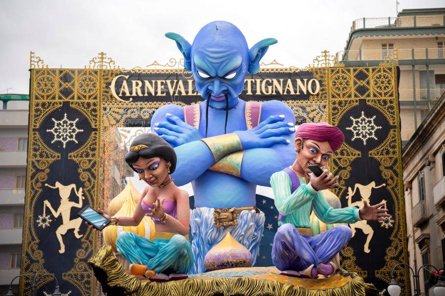 Carnevale di Putignano carro