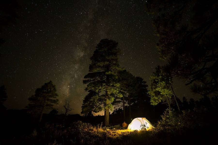 campeggio notturno